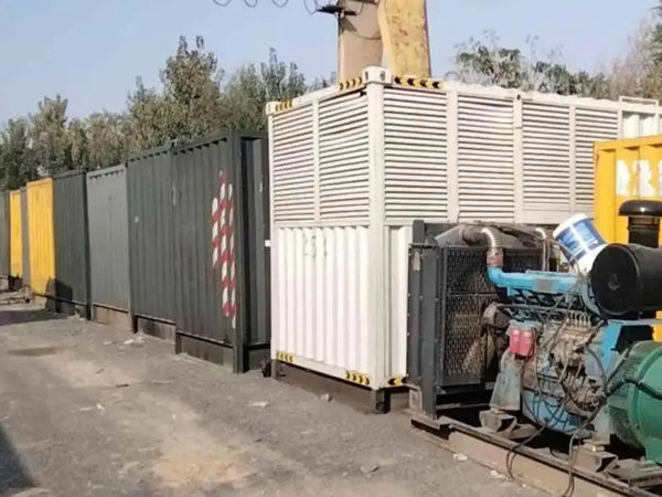 铺前镇200KW柴油发电机机组每小时油耗是多少?